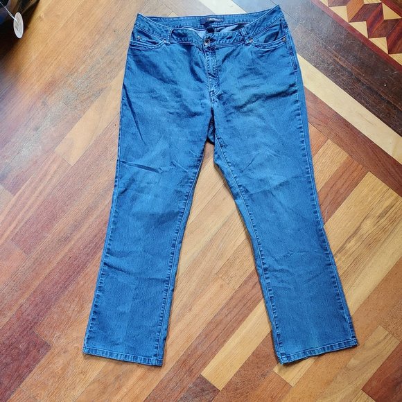 Denim 24/7 Medium Wash Boot Cut Jeans Size 14W - Picture 3 of 14